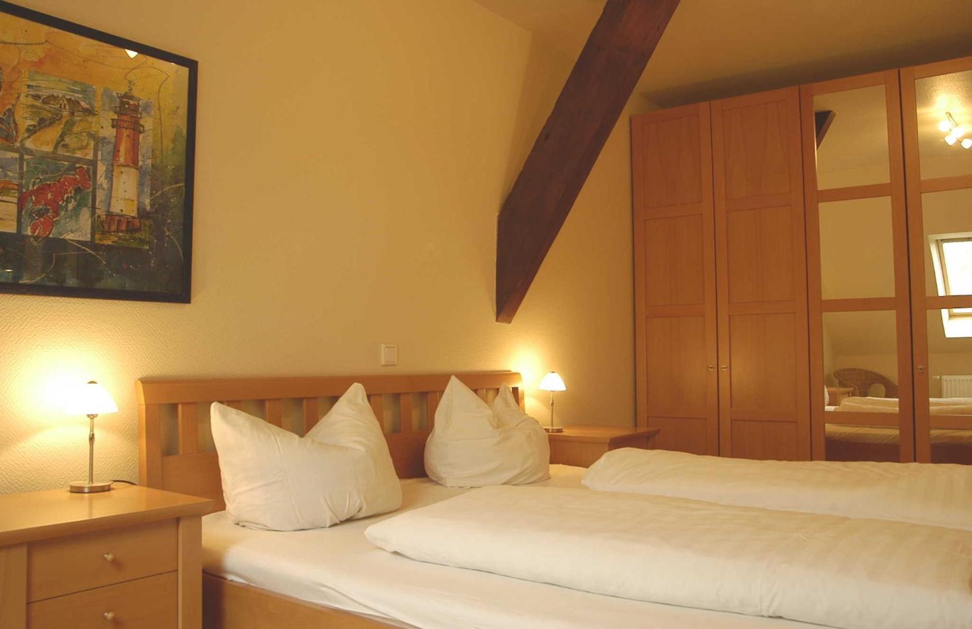 Amtmannshaus Greetsiel Apartment Екстериор снимка